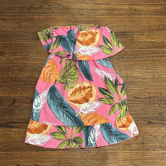 SHEIN Tropical Ruffle Strapless Dress - Picture 2 of 5